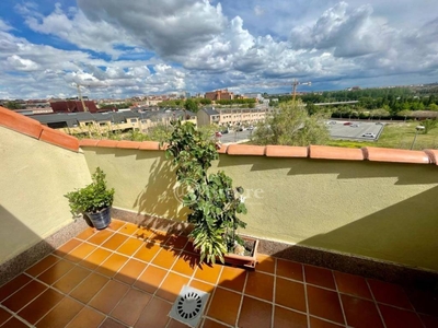 Alquiler Ático Salamanca. Con terraza