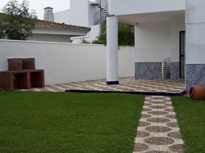 Alquiler Casa unifamiliar Chiclana de la Frontera. 120 m²