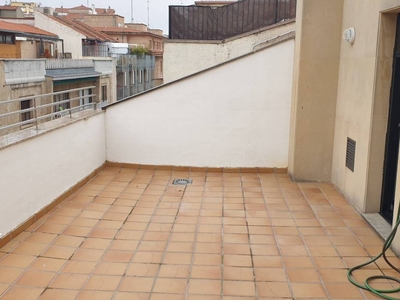 Alquiler Dúplex en Calle Azafranal Salamanca. Buen estado con terraza calefacción individual 108 m²