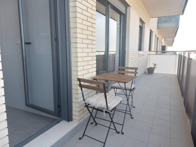 Alquiler Piso Alfafar. Piso de dos habitaciones Sexta planta con terraza