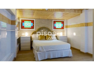 Apartamento en alquiler en Calle de las Cortes Valencianas, 1