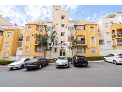 Apartamento en alquiler en Calle de Santa Fe, cerca de Calle de Dallas