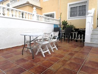 Casa adosada en alquiler en Avinguda de Polònia