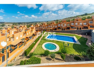 Casa adosada en venta en Prado de La Feria