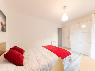 Habitaciones en C/ Pedro Domingo, Madrid Capital por 640€ al mes