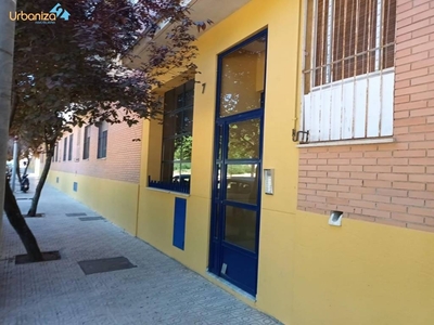 Venta Piso Badajoz. Piso de tres habitaciones Primera planta con balcón