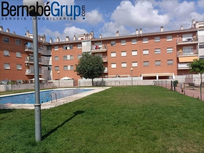 Venta Piso Canovelles. Piso de tres habitaciones en Calle paseo de la ribera. Buen estado segunda planta con balcón