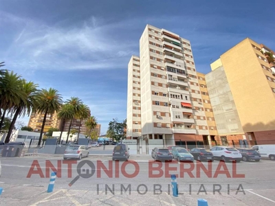 Venta Piso Jerez de la Frontera. Piso de tres habitaciones Buen estado sexta planta con terraza
