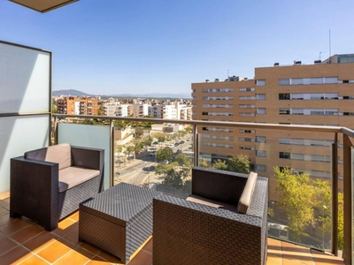 Venta Piso Sabadell. Piso de cuatro habitaciones Séptima planta con terraza