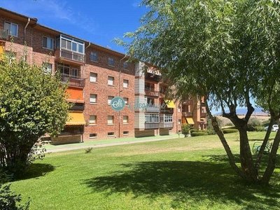 Venta Piso Segovia. Piso de tres habitaciones Primera planta con balcón