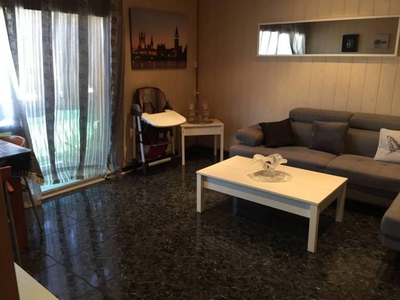 Venta Piso Terrassa. Piso de tres habitaciones Buen estado segunda planta con balcón