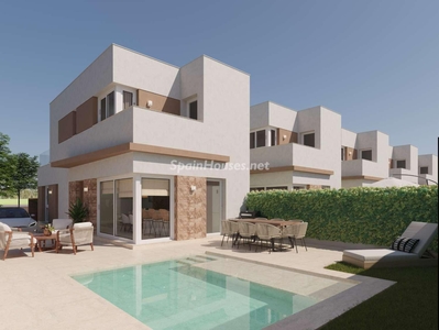 Villa independiente en venta en Rojales