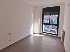 Alquiler piso alquiler en centro de 2 habitaciones con trastero y parking en Sabadell