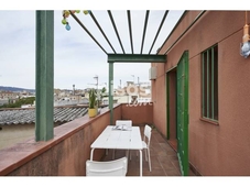 Apartamento en alquiler en Carrer dels Tiradors en Sant Pere-Santa Caterina-La Ribera por 3.000 €/mes