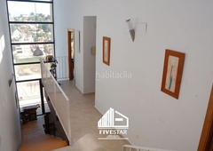Chalet con 3 habitaciones con aire acondicionado y vistas a la montaña en Turís