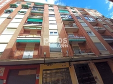 Piso en alquiler en Calle Doña María de Portugal en Centro por 475 €/mes