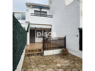 Casa adosada en venta en Avinguda de la Platja Cristall