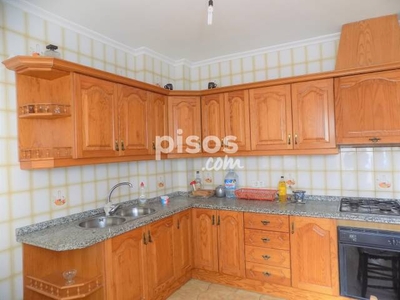 Casa adosada en venta en Motril Angustias