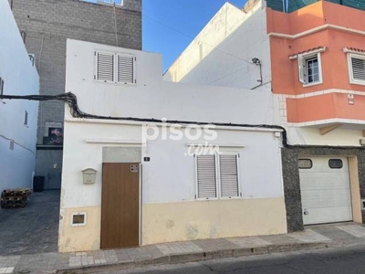 Casa en venta en Calle Juan De Bethencourt