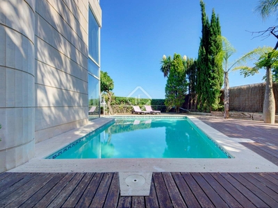 Casa / villa de 639m² en alquiler en Esplugues, Barcelona