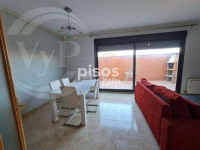 Chalet adosado en venta en Calle Clara Campoamor