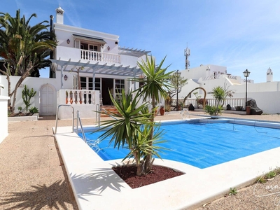 Chalet en venta en Costa Teguise, Teguise, Lanzarote