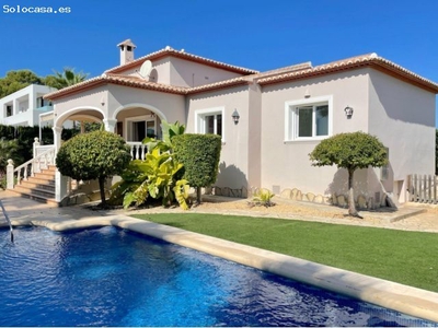 ?Impecable Villa con Piscina en Moraira, Costa Blanca.