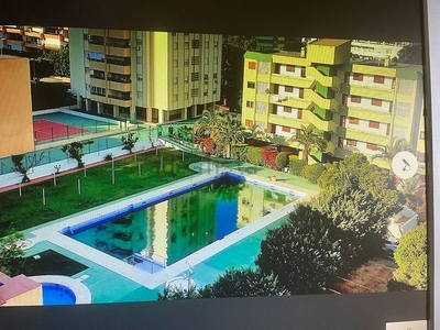 Alquiler de piso en Aguadulce Sur de 3 habitaciones con terraza y piscina