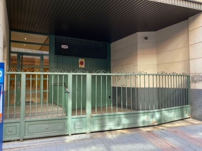 Alquiler de piso en Centro - Palencia de 2 habitaciones con terraza y garaje