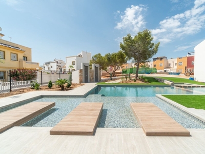 Apartamento en venta en Los Balcones, Alicante