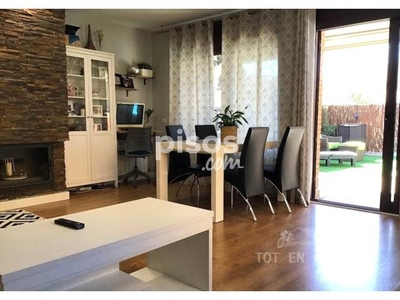 Casa en venta en Carrer de Mòdena