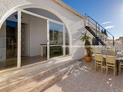 Casa en venta en La Siesta, Torrevieja, Alicante