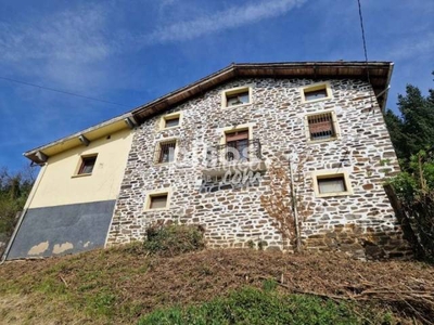 Casa en venta en Zeanuri