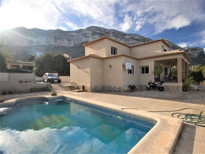 Chalet en venta en El Montgó, Dénia, Alicante