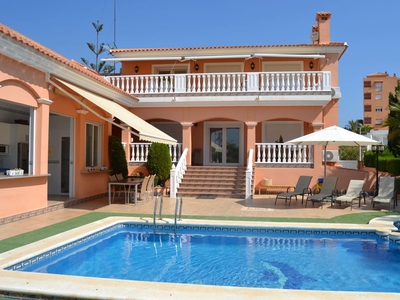 Chalet en venta en La Manga del Mar Menor, Murcia