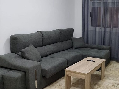 Piso en alquiler en Ceuta de 1 habitación con muebles y calefacción