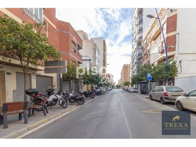 Piso en venta en Calle Jesús de Perceval, cerca de Calle Restoy