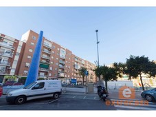 Venta Piso Badajoz. Piso de cuatro habitaciones Buen estado primera planta con terraza