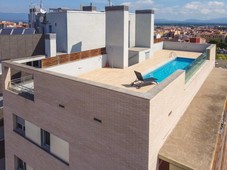 Venta Piso Figueres. Piso de tres habitaciones Octava planta con terraza
