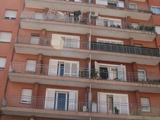 Venta Piso Figueres. Piso de tres habitaciones Primera planta con terraza