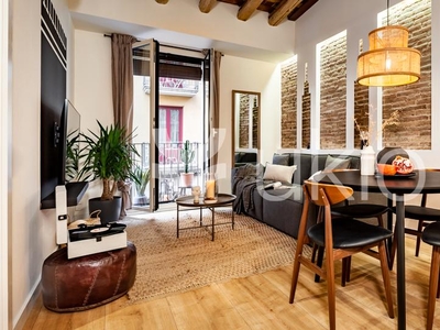Apartamento de alquiler en Carrer de Milà I Fontanals, Vila de Gràcia