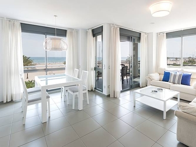 Apartment for 6 people on the beach front line