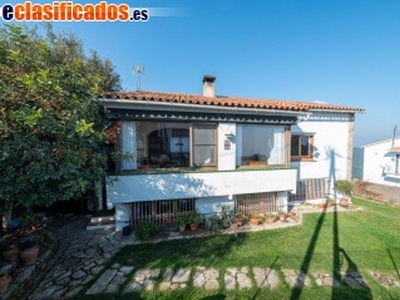 Casa-Chalet en Venta en..