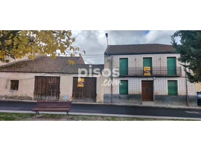 Casa rústica en venta en Calle de Segovia