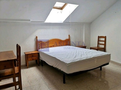 Dúplex en venta en Centro - Cáceres de 2 habitaciones y 50 m²
