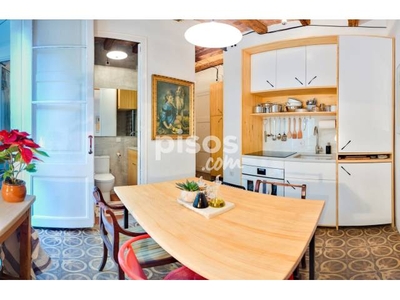 Piso en alquiler en Carrer del Portal Nou en El Raval por 1.250 €/mes