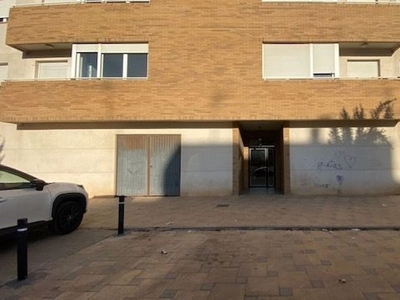 Piso en venta en Quintanar del Rey de 3 habitaciones con garaje y balcón