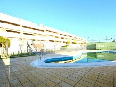 Venta de dúplex en calle Coronel Aureliano Buendía de 4 habitaciones con terraza y piscina