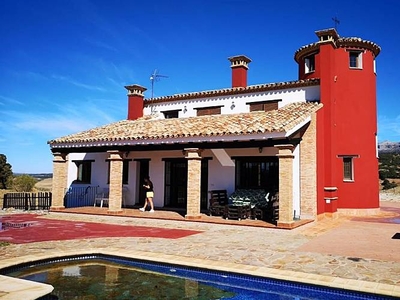 Casa de 4 habitaciones en Málaga