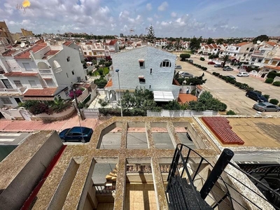 Piso ático en venta en Playa de los Locos, Torrevieja